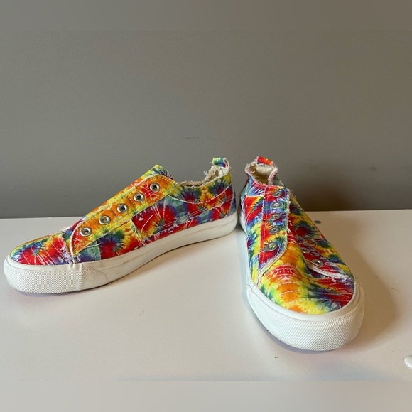 Corkys Tie Dye Shoes - Picture 4 of 10